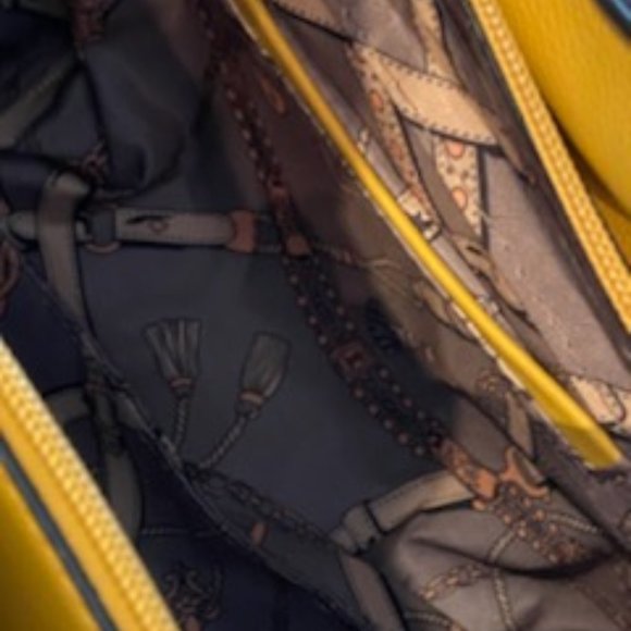 Mustard Yellow Purse - Picture 10 of 13